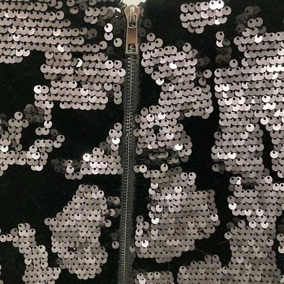 Forever 21 NWOT Women’s Dress in Black Velvet with Sequin Pattern. Size Small. - Picture 5 of 8